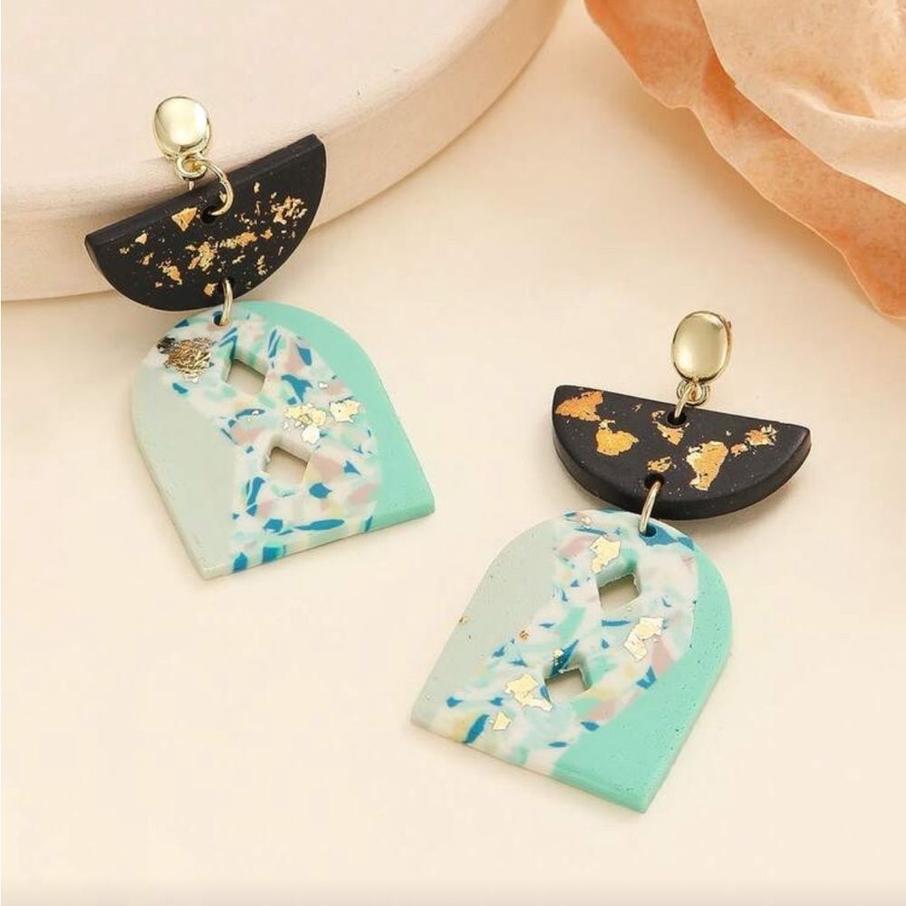Chic Mint Dangle Earrings R90